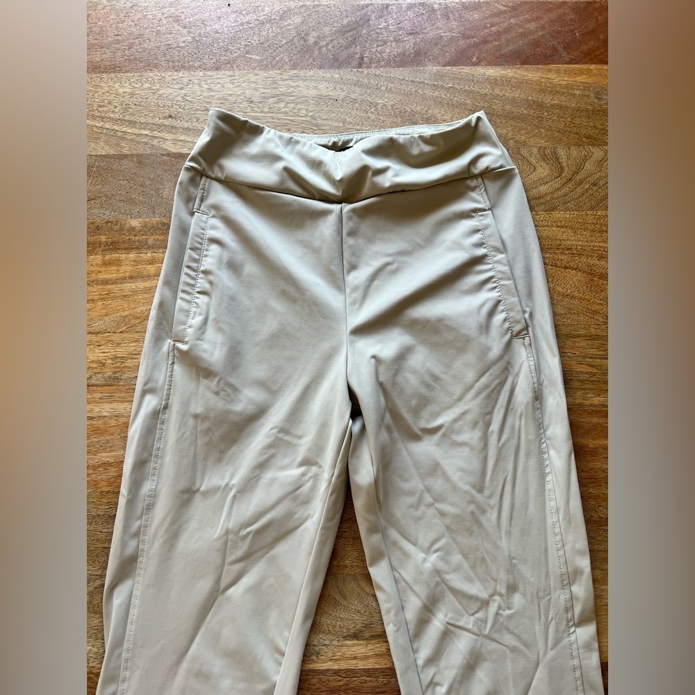 Carbon38 Lightweight Kick & Flare Sport Pants – Size XS - Picture 2 of 11